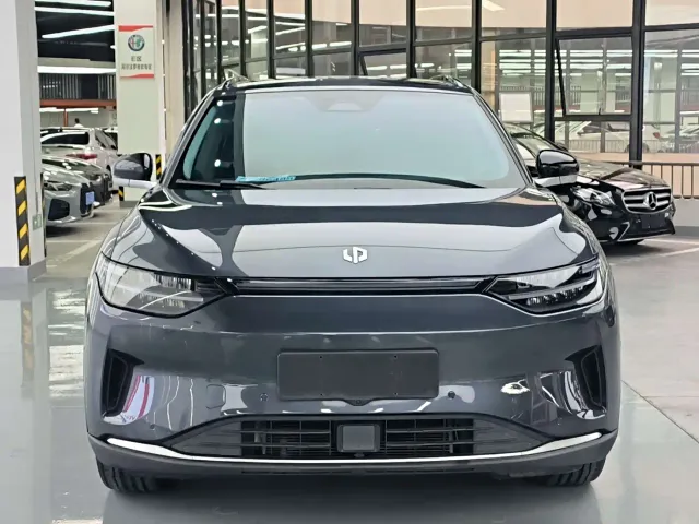 Leapmotor C11 — Фото автомобиля 2