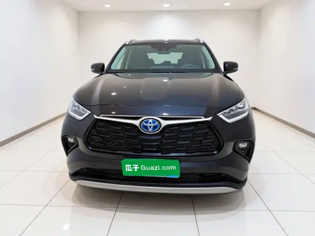 Toyota Highlander — Фото автомобиля 22
