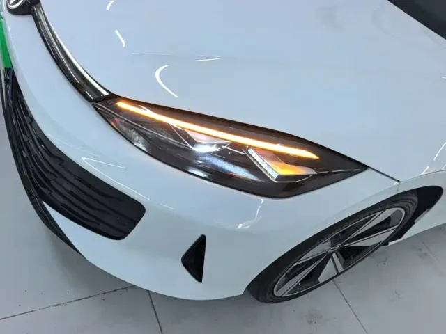 Volkswagen Lamando — Фото автомобиля 23