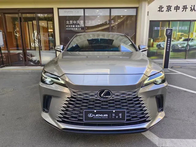 Lexus RX — Фото автомобиля 2