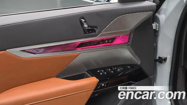 BMW 7 Series G70 — Фото автомобиля 18