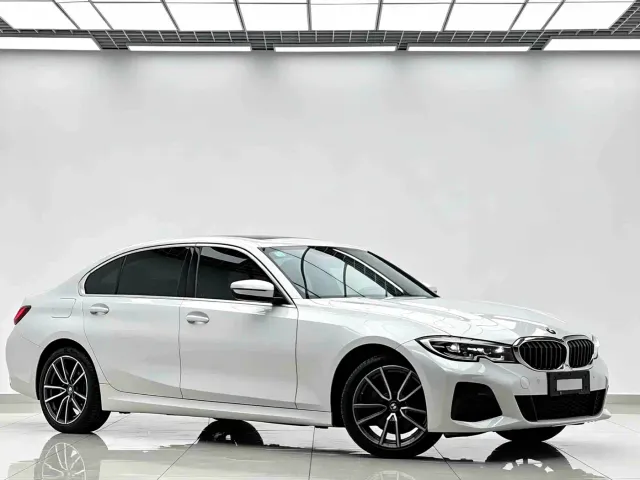 BMW 3 Series — Фото автомобиля 2