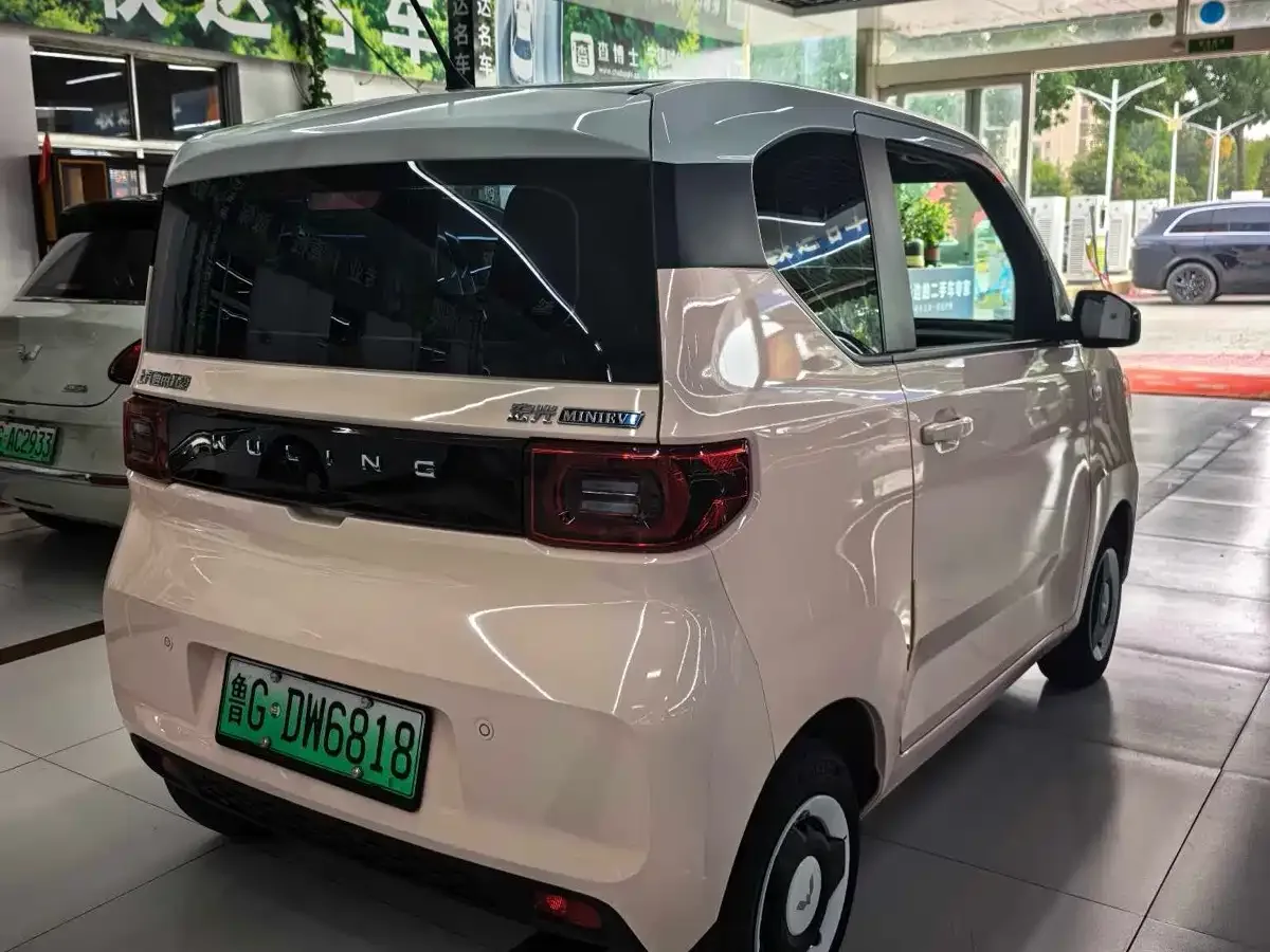 Wuling Motors Hongguang MINIEV 2022 Macaron Premium LFP — Фото автомобиля 6