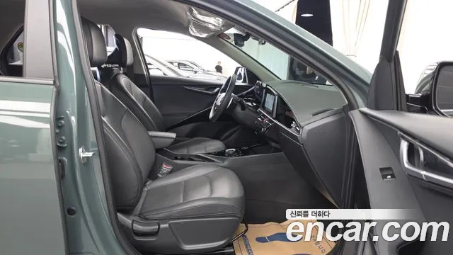 Kia Niro The All New — Фото автомобиля 17