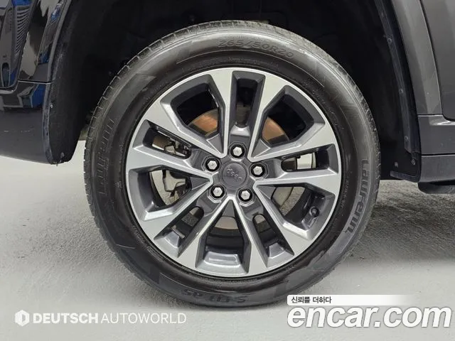 Jeep Cherokee WL — Фото автомобиля 5