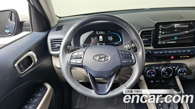 Hyundai Venue — Фото автомобиля 12