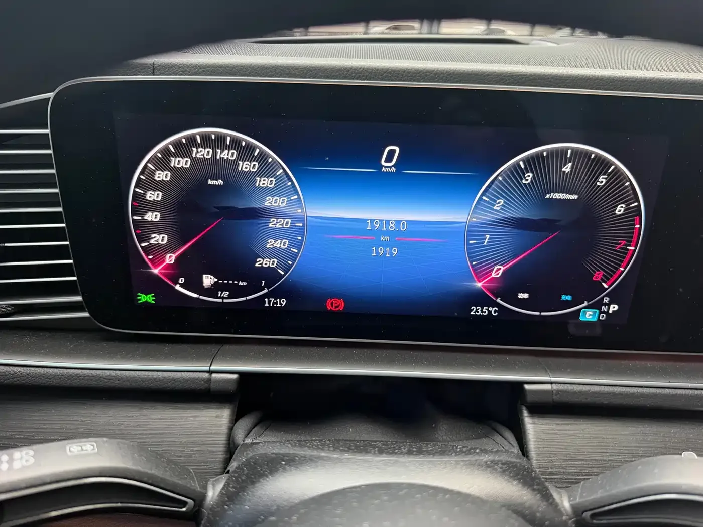 Mercedes-Benz Mercedes-Benz GLE — Фото автомобиля 18