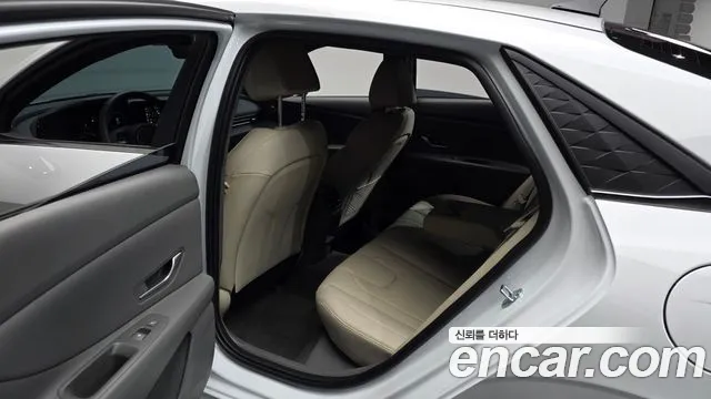 Hyundai Avante CN7 — Фото автомобиля 16