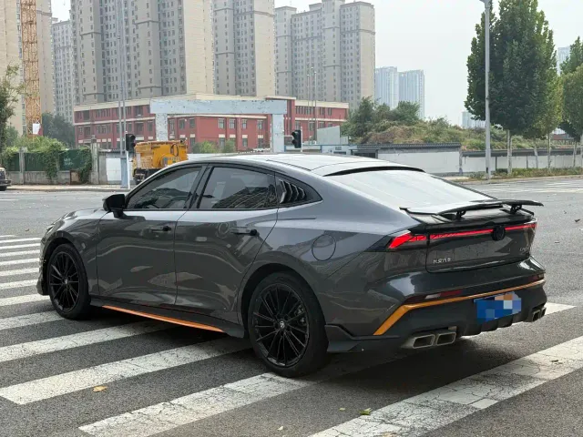 Changan UNI-V — Фото автомобиля 9