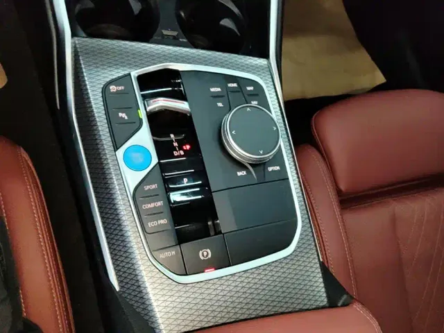 BMW BMW i3 2023 eDrive 40 L Shadowline Package — Фото автомобиля 13