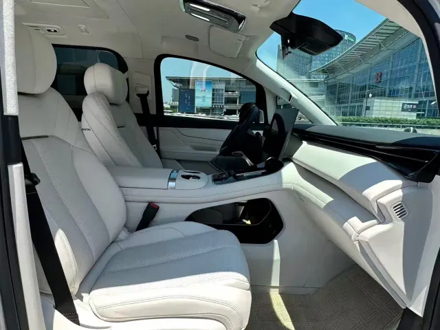 Geely Galaxy V900 — Фото автомобиля 8