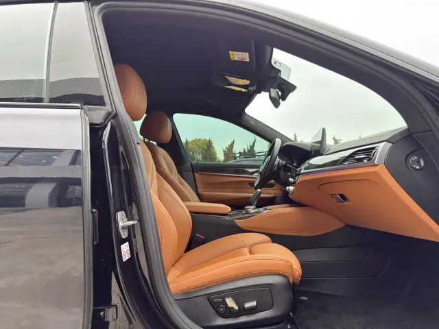 BMW 6 Series Gran Turismo — Фото автомобиля 7
