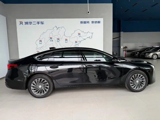 Buick LaCrosse — Фото автомобиля 3