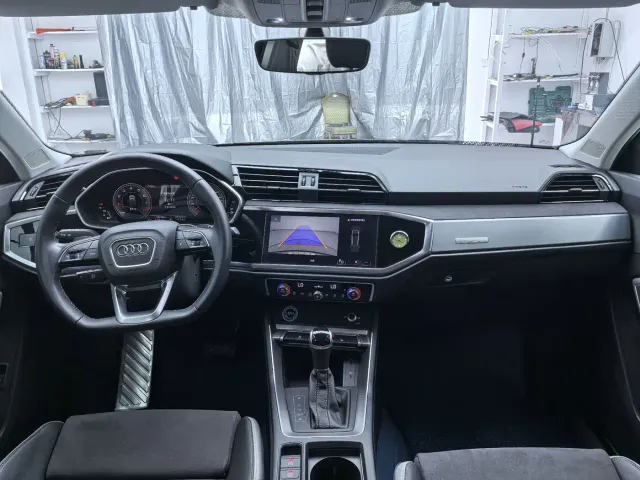 Audi Q3 — Фото автомобиля 14