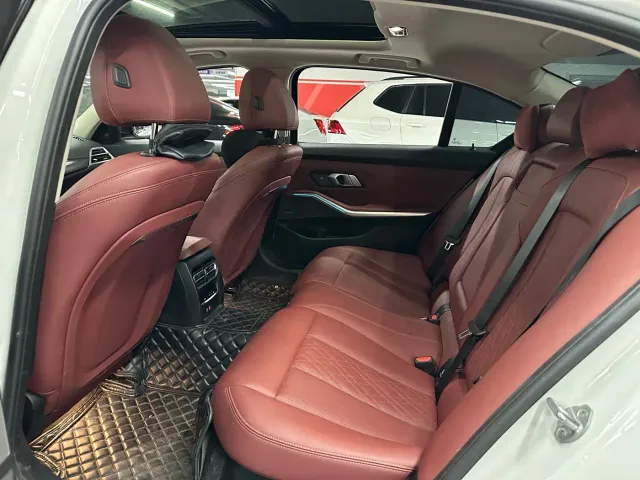 BMW 3 Series — Фото автомобиля 10