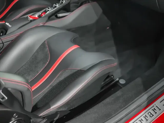 Ferrari F8 — Фото автомобиля 11