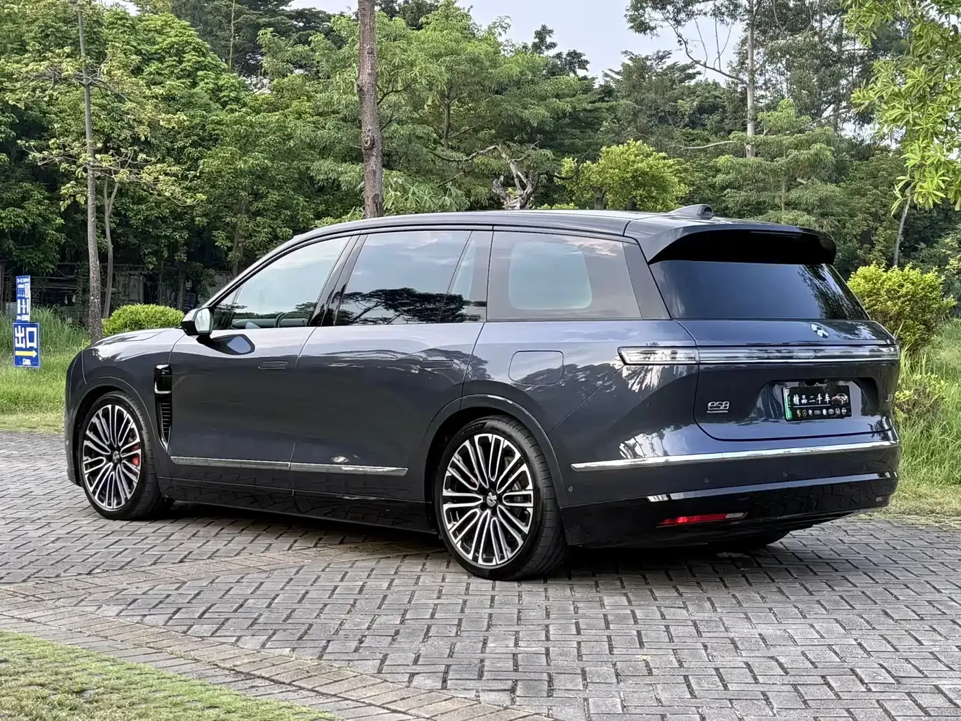 NIO NIO ES8 2025 Base Model — Фото автомобиля 20