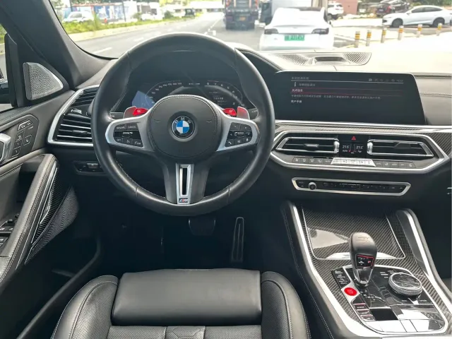 BMW X6 M — Фото автомобиля 15