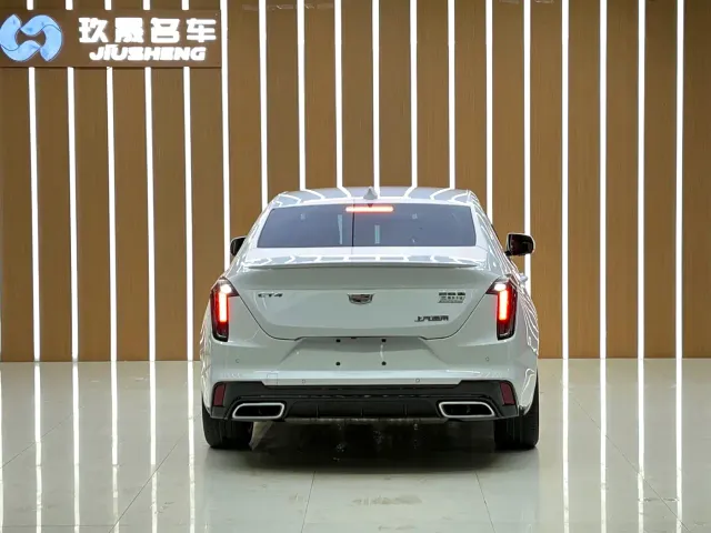 Cadillac CT4 — Фото автомобиля 15