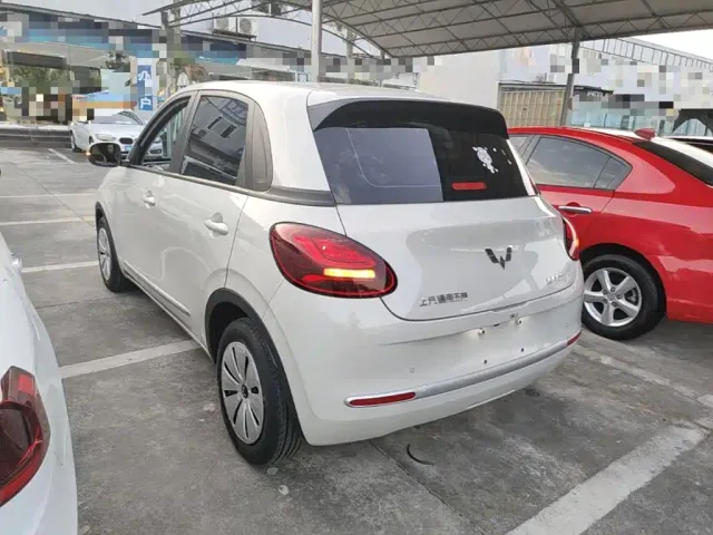 Wuling Bingo — Фото автомобиля 4