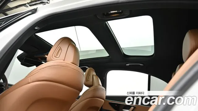 Mercedes-Benz E-Class — Фото автомобиля 18