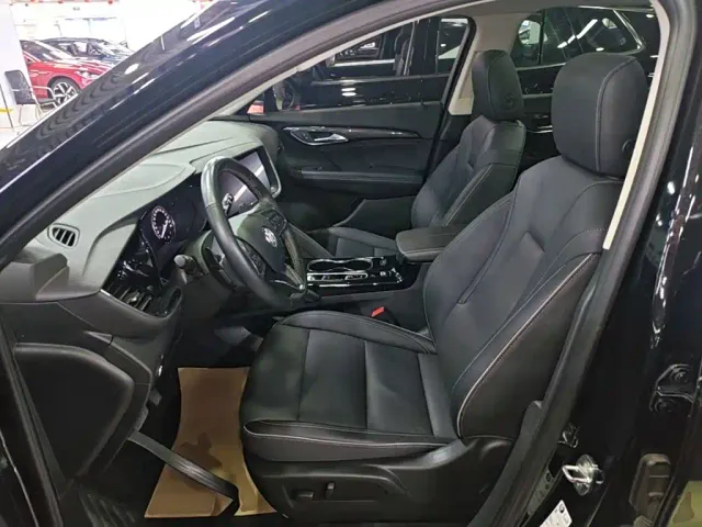 Buick Envision Plus — Фото автомобиля 14