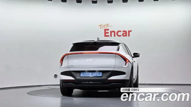 Kia EV6 — Фото автомобиля 4