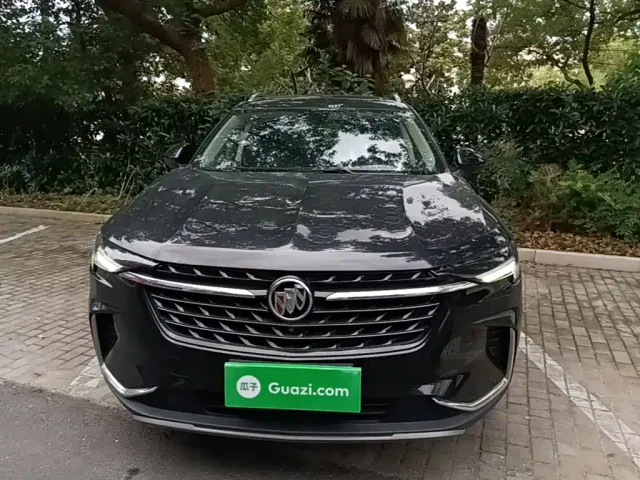 Buick Envision Plus — Фото автомобиля 2