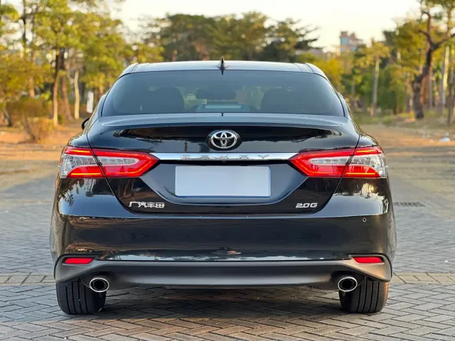 Toyota Camry — Фото автомобиля 7