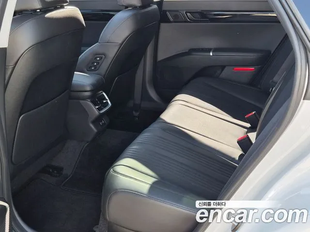 Hyundai Grandeur GN7 — Фото автомобиля 10
