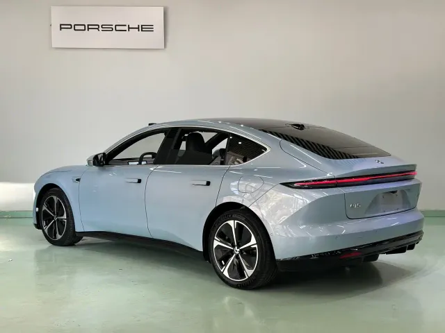 NIO NIO ET5 2025 75kWh — Фото автомобиля 3