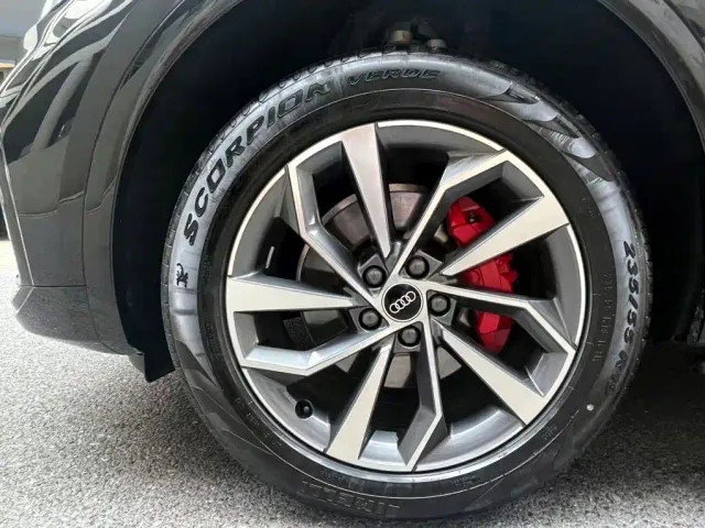 Audi Q5L — Фото автомобиля 6
