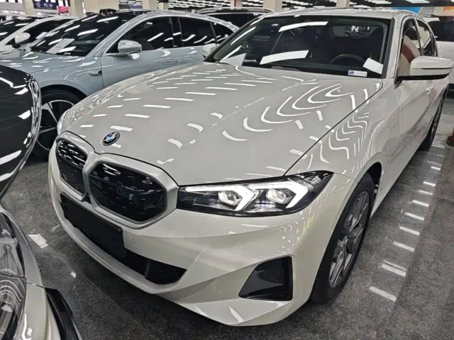 BMW i3 — Фото автомобиля 2
