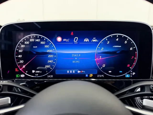 Mercedes-Benz E-Class — Фото автомобиля 13