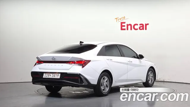 Hyundai AVANTE Новый Avante (CN7) — Фото автомобиля 2