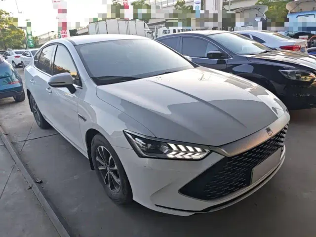 BYD Qin PLUS — Фото автомобиля 3