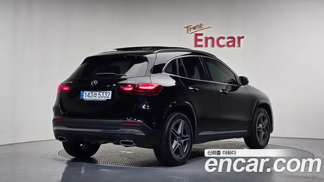Mercedes-Benz GLA-Class — Фото автомобиля 2