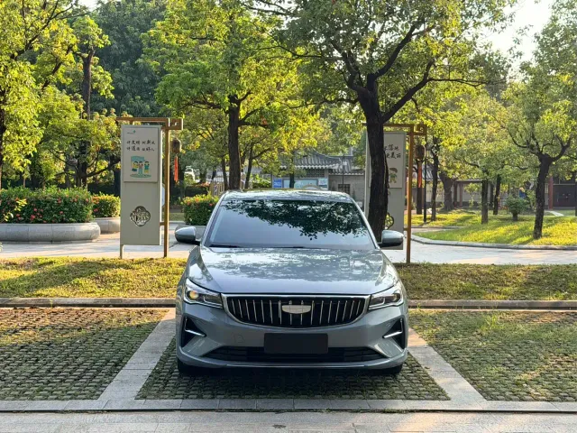 Geely Emgrand — Фото автомобиля 2