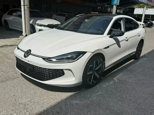Фотография автомобиля — Volkswagen Lamando