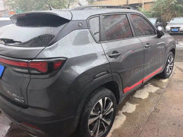 Changan CS35 Plus — Фото автомобиля 3