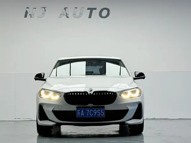 BMW 1 Series — Фото автомобиля 2