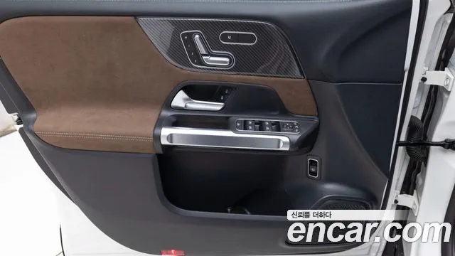 Mercedes-Benz GLB-Class — Фото автомобиля 15