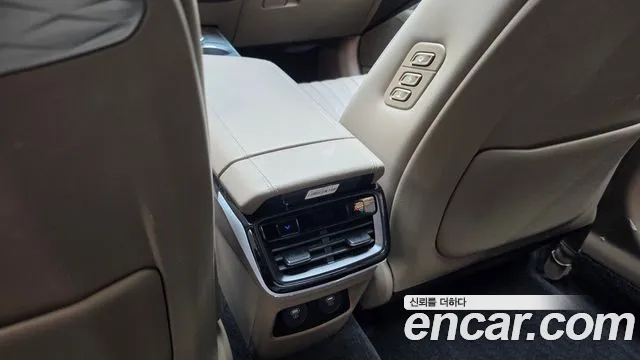 Kia K8 K8 Hybrid — Фото автомобиля 24