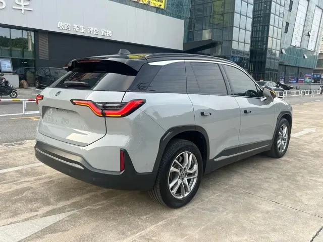 Nio ES6 — Фото автомобиля 6