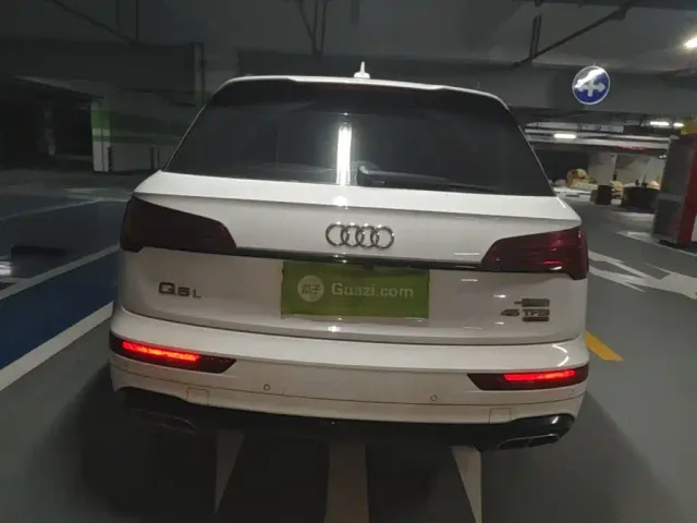 Audi Q5L — Фото автомобиля 5