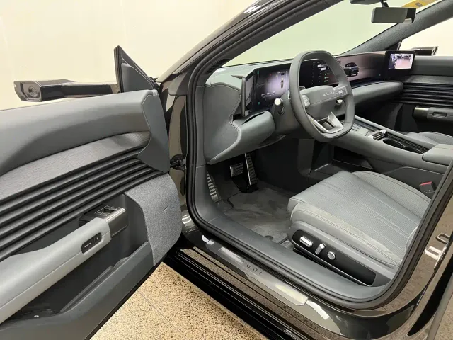 Audi E5 Sportback — Фото автомобиля 12