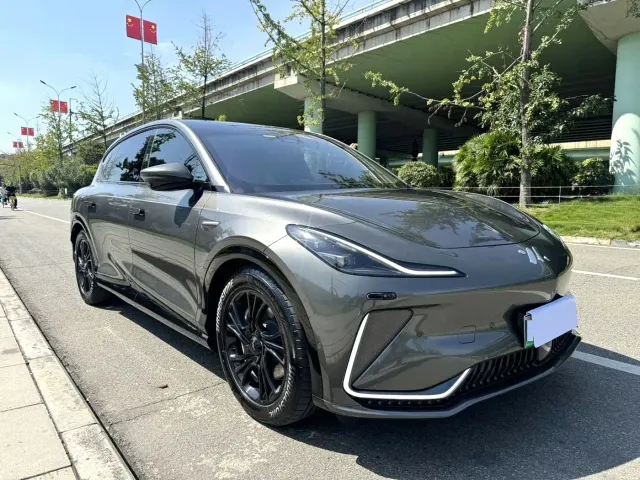 IM Motors IM LS7 — Фото автомобиля 3