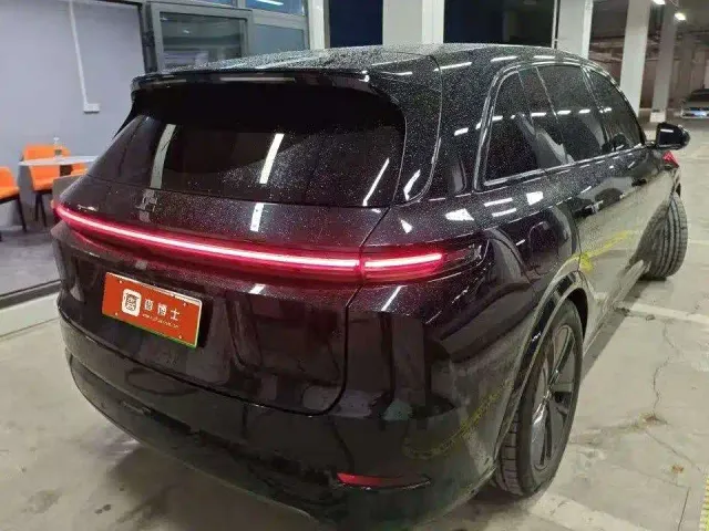 Li Auto L7 — Фото автомобиля 4