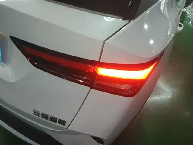 Wuling Xingchi — Фото автомобиля 7