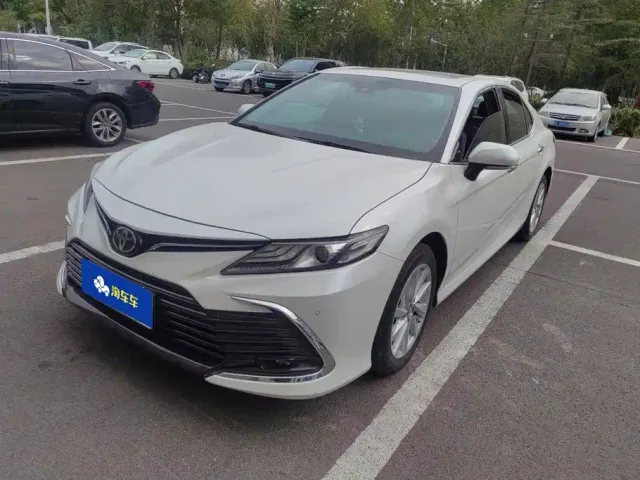 Фотография автомобиля — Toyota Camry